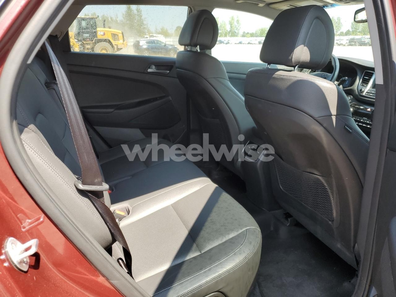 Photo 11 of 2016 HYUNDAI TUCSON LIMITED (VIN KM8J3CA48GU104720)