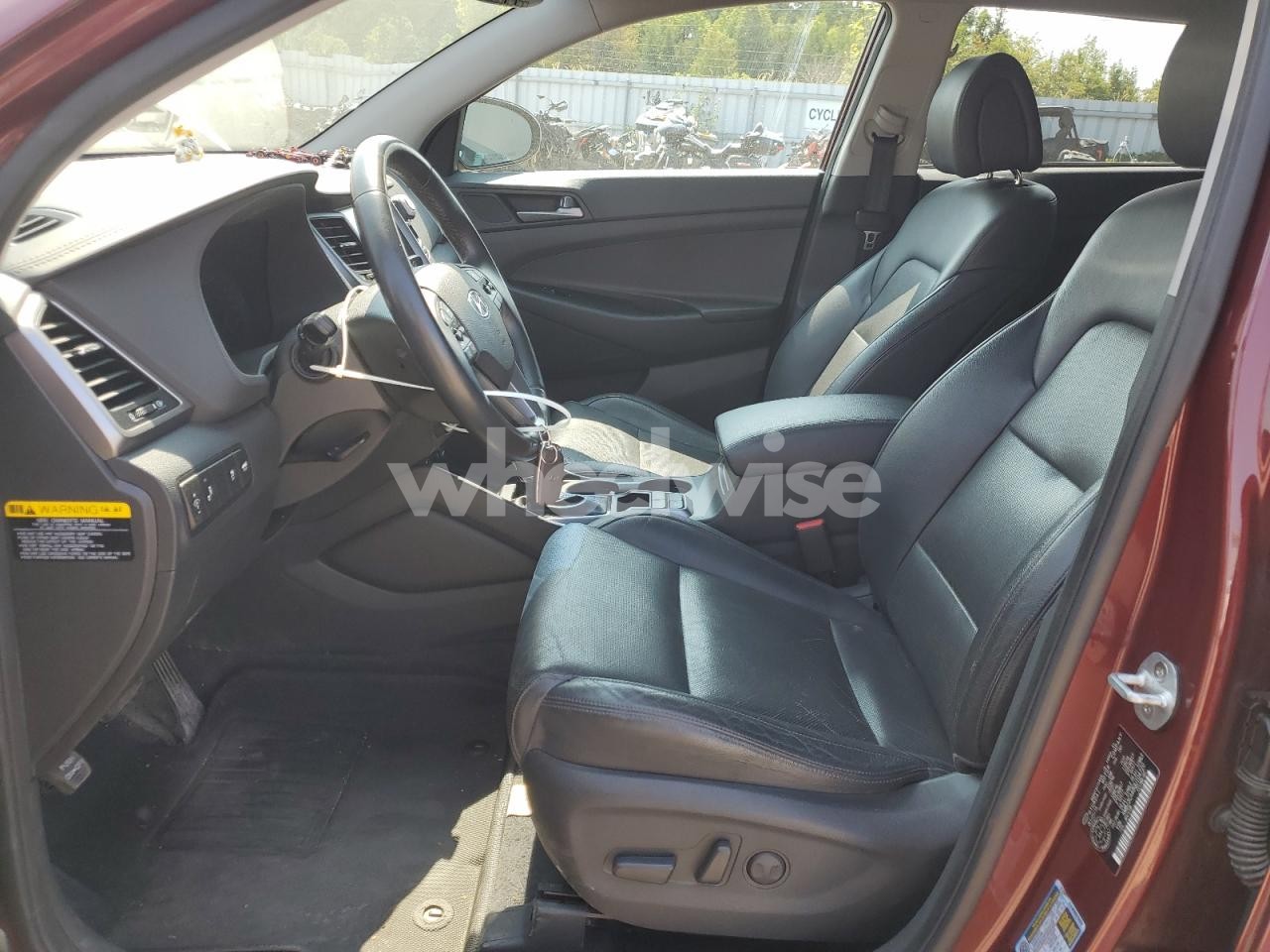 Photo 7 of 2016 HYUNDAI TUCSON LIMITED (VIN KM8J3CA48GU104720)