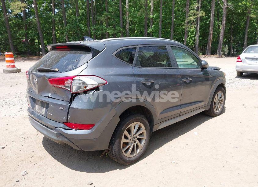 Photo 4 of 2018 Hyundai Tucson SEL (VIN KM8J3CA48JU728282)
