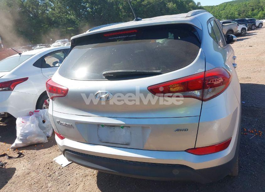 Photo 16 of 2017 Hyundai Tucson SE (VIN KM8J3CA49HU316866)