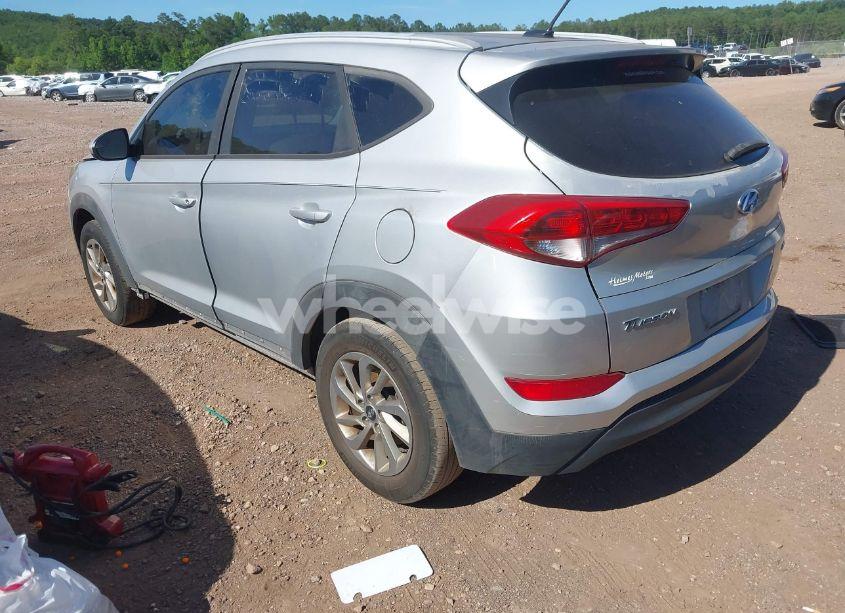 Photo 3 of 2017 Hyundai Tucson SE (VIN KM8J3CA49HU316866)