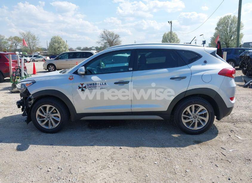 Photo 15 of 2017 Hyundai Tucson SE (VIN KM8J3CA49HU415672)
