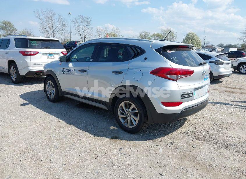 Photo 3 of 2017 Hyundai Tucson SE (VIN KM8J3CA49HU415672)