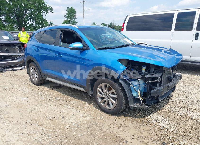 2017 Hyundai Tucson SE PLUS (VIN KM8J3CA49HU441401) main photo