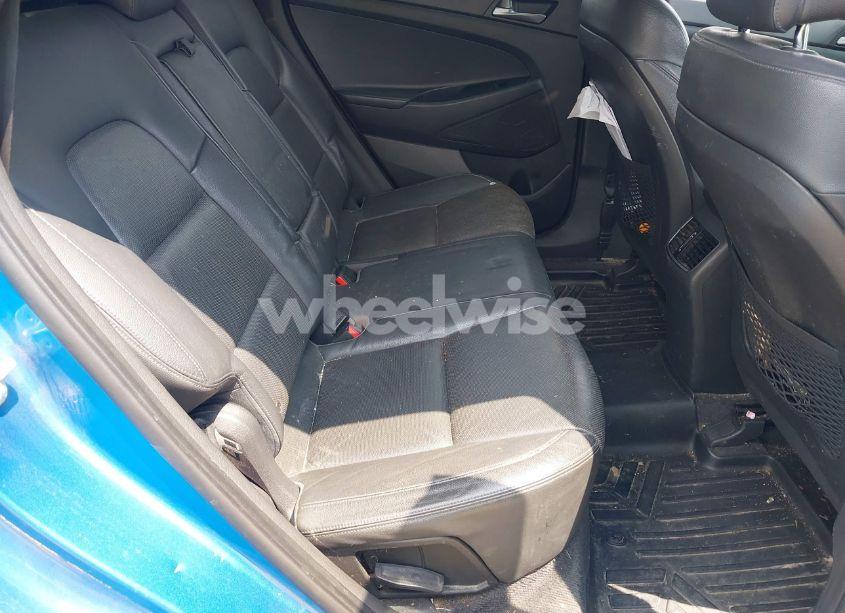 Photo 8 of 2017 Hyundai Tucson SE PLUS (VIN KM8J3CA49HU441401)