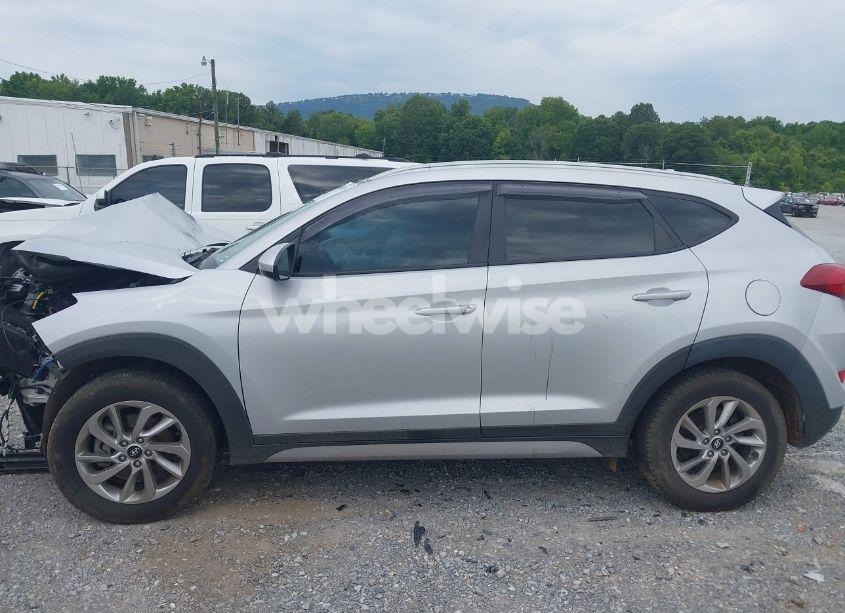 Photo 14 of 2018 Hyundai Tucson SEL (VIN KM8J3CA49JU676693)
