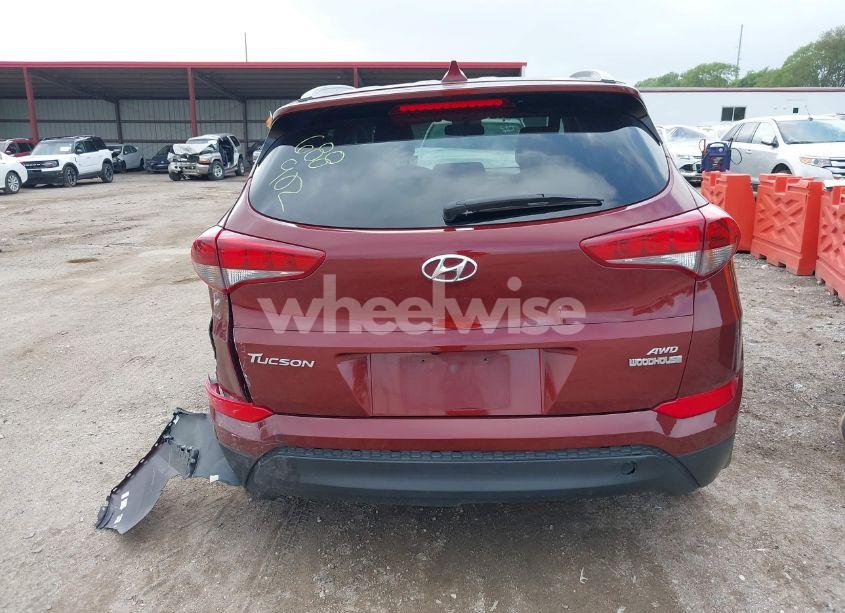 Photo 16 of 2018 Hyundai Tucson SEL (VIN KM8J3CA49JU782593)