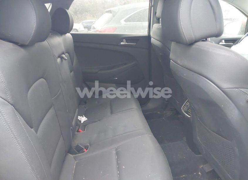 Photo 8 of 2018 Hyundai Tucson SEL PLUS (VIN KM8J3CA49JU820629)