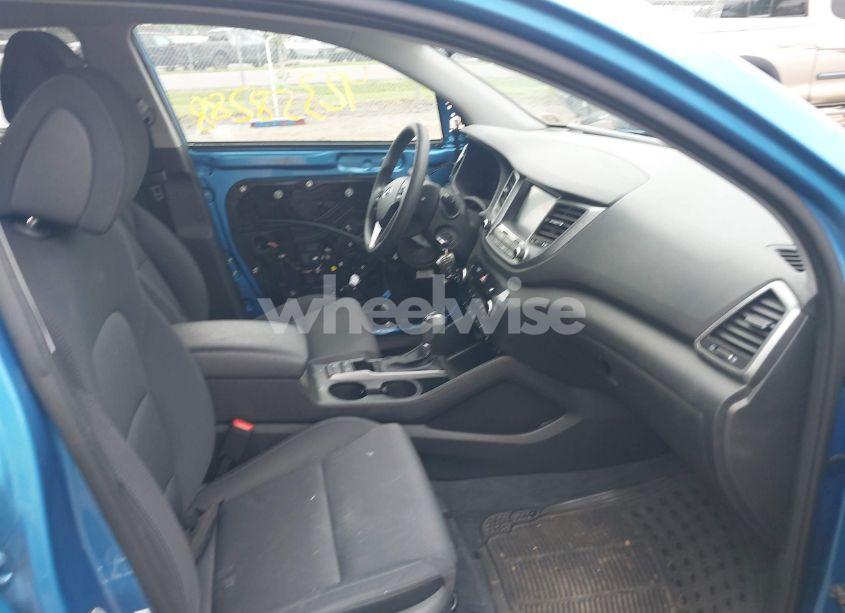 Photo 5 of 2018 Hyundai Tucson SEL (VIN KM8J3CA4XJU717977)