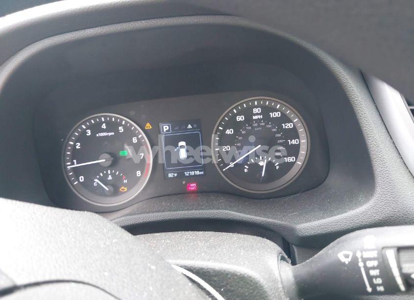 Photo 7 of 2018 Hyundai Tucson SEL (VIN KM8J3CA4XJU717977)