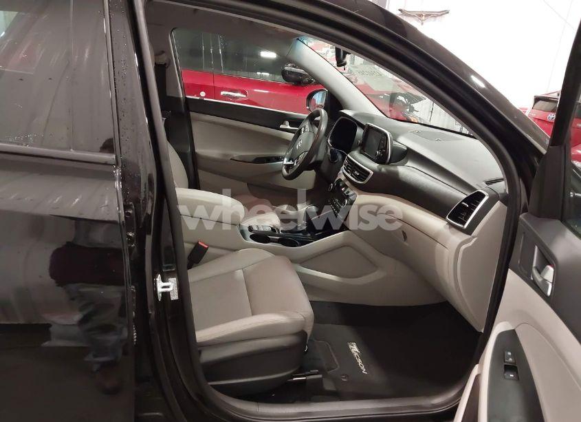 Photo 5 of 2019 Hyundai Tucson SEL (VIN KM8J3CAL0KU874569)