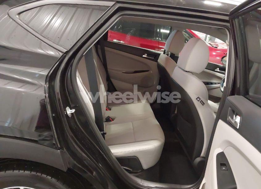 Photo 8 of 2019 Hyundai Tucson SEL (VIN KM8J3CAL0KU874569)