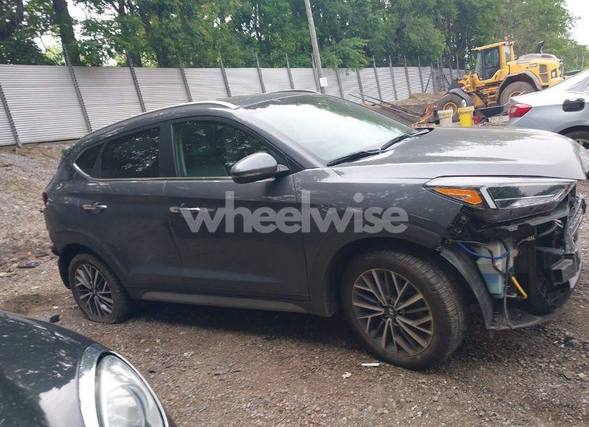 Photo 14 of 2019 Hyundai Tucson LIMITED (VIN KM8J3CAL8KU030179)