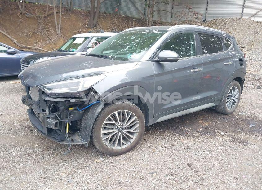 Photo 2 of 2019 Hyundai Tucson LIMITED (VIN KM8J3CAL8KU030179)