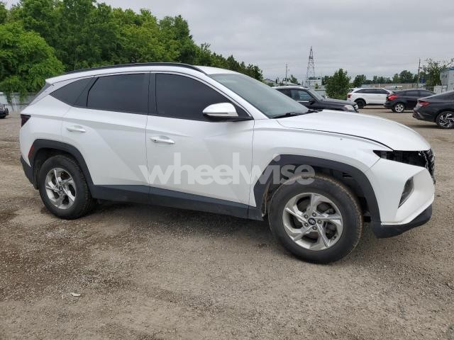 Photo 2 of 2022 HYUNDAI TUCSON SEL (VIN KM8JBCAE1NU163486)