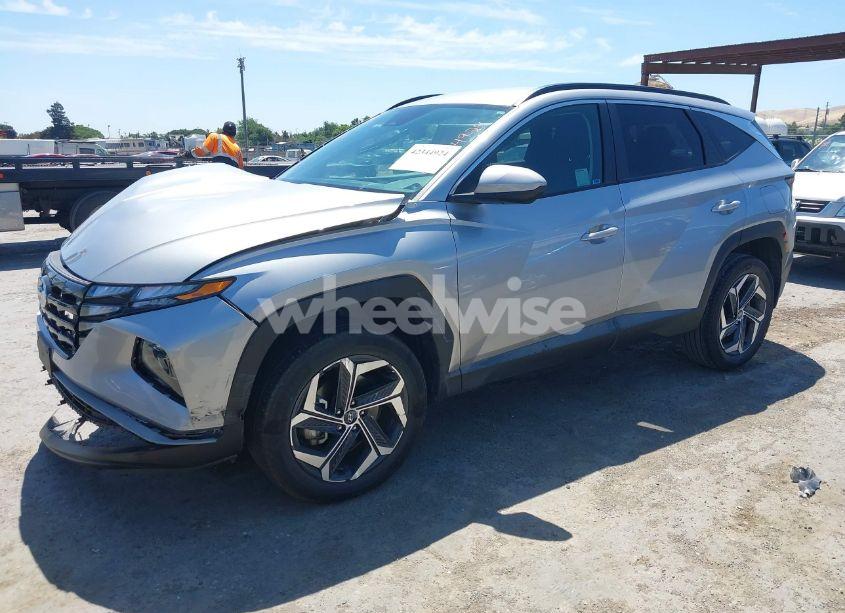 Photo 2 of 2024 Hyundai Tucson PLUG-IN HYBRID SEL (VIN KM8JBDD29RU163717)