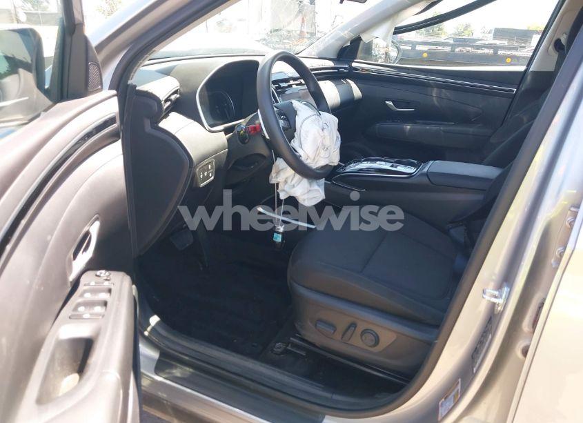 Photo 5 of 2024 Hyundai Tucson PLUG-IN HYBRID SEL (VIN KM8JBDD29RU163717)