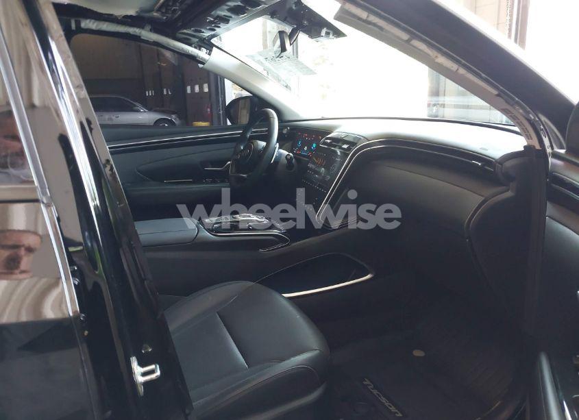 Photo 5 of 2022 Hyundai Tucson LIMITED (VIN KM8JECAEXNU170699)