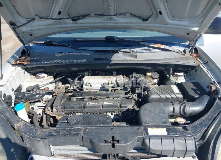 Photo 10 of 2005 Hyundai Tucson GL (VIN KM8JM12B45U117797)