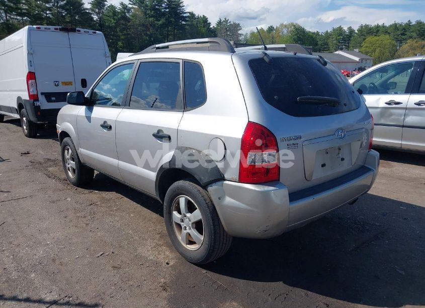 Photo 3 of 2005 Hyundai Tucson GL (VIN KM8JM12B45U117797)