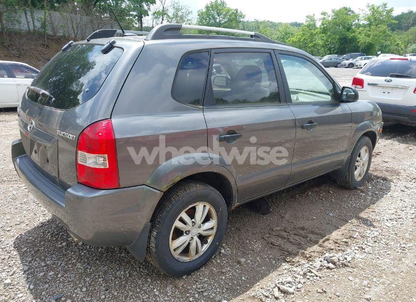 Photo 4 of 2009 Hyundai Tucson GLS (VIN KM8JM12B69U936042)