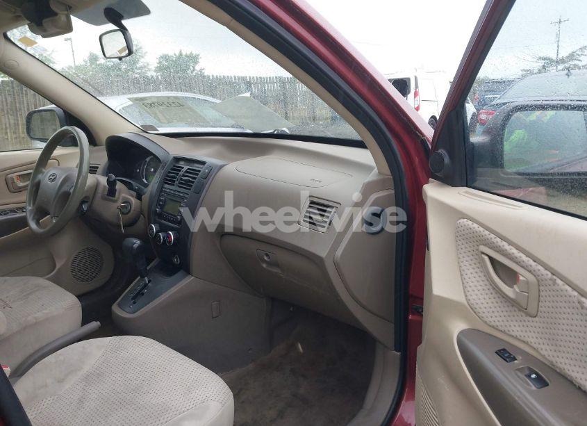 Photo 5 of 2009 Hyundai Tucson GLS (VIN KM8JM12B69U937921)