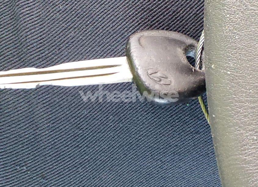 Photo 11 of 2005 Hyundai Tucson GL (VIN KM8JM12B85U175167)