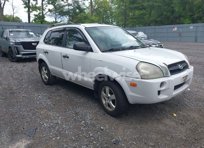 2007 Hyundai Tucson GLS (VIN KM8JM12BX7U649493) main photo
