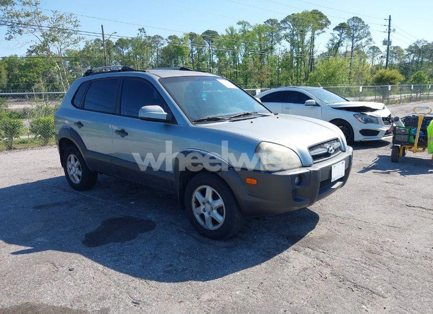 2005 Hyundai Tucson GLS/LX (VIN KM8JN12D05U108643) main photo
