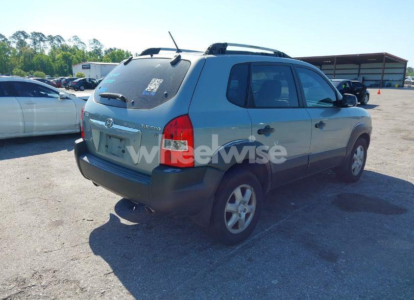Photo 4 of 2005 Hyundai Tucson GLS/LX (VIN KM8JN12D05U108643)