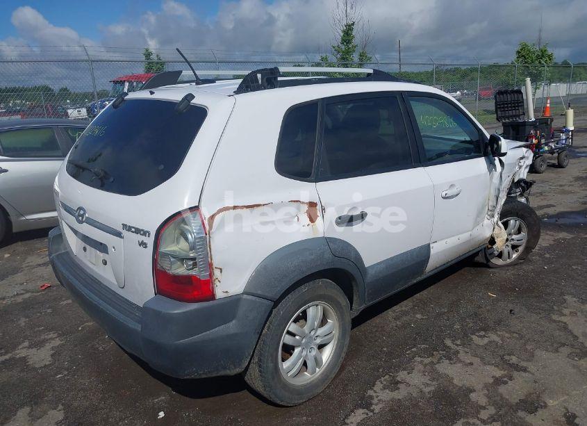 Photo 4 of 2008 Hyundai Tucson LIMITED V6/SE (VIN KM8JN12D18U874563)