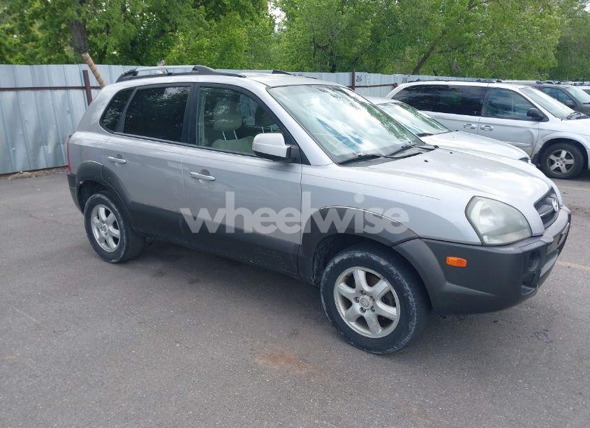 2005 Hyundai Tucson GLS/LX (VIN KM8JN12D35U065352) main photo
