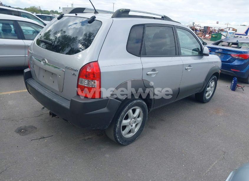 Photo 4 of 2005 Hyundai Tucson GLS/LX (VIN KM8JN12D35U065352)
