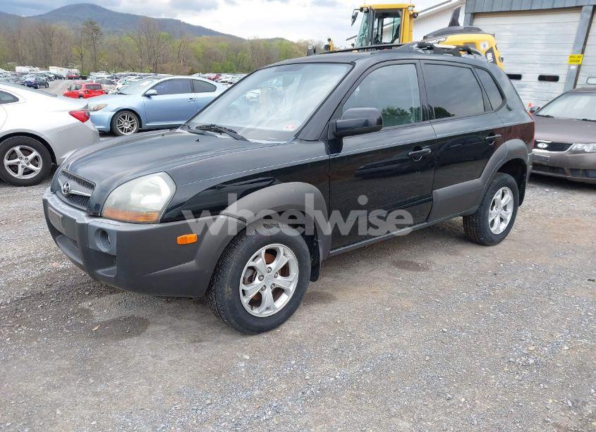 Photo 2 of 2009 Hyundai Tucson SE (VIN KM8JN12D59U982332)