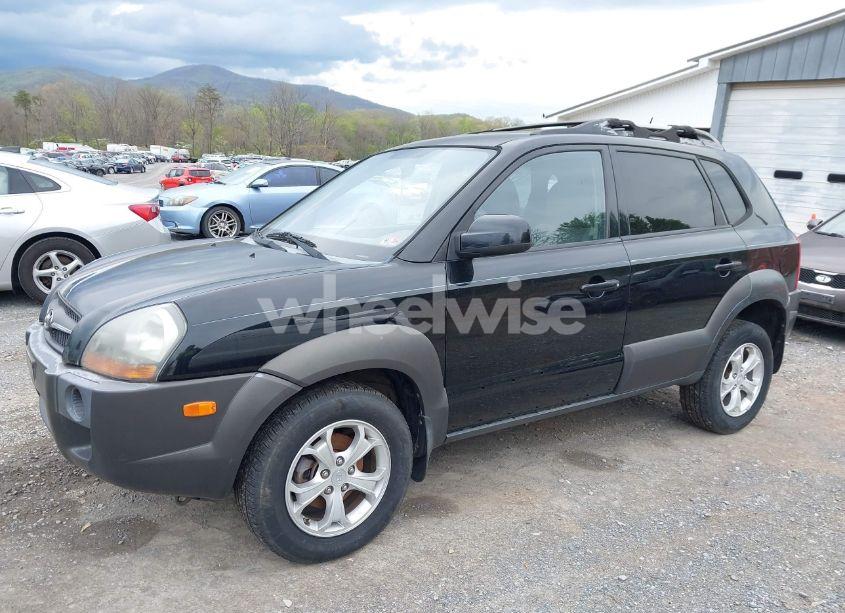 Photo 6 of 2009 Hyundai Tucson SE (VIN KM8JN12D59U982332)