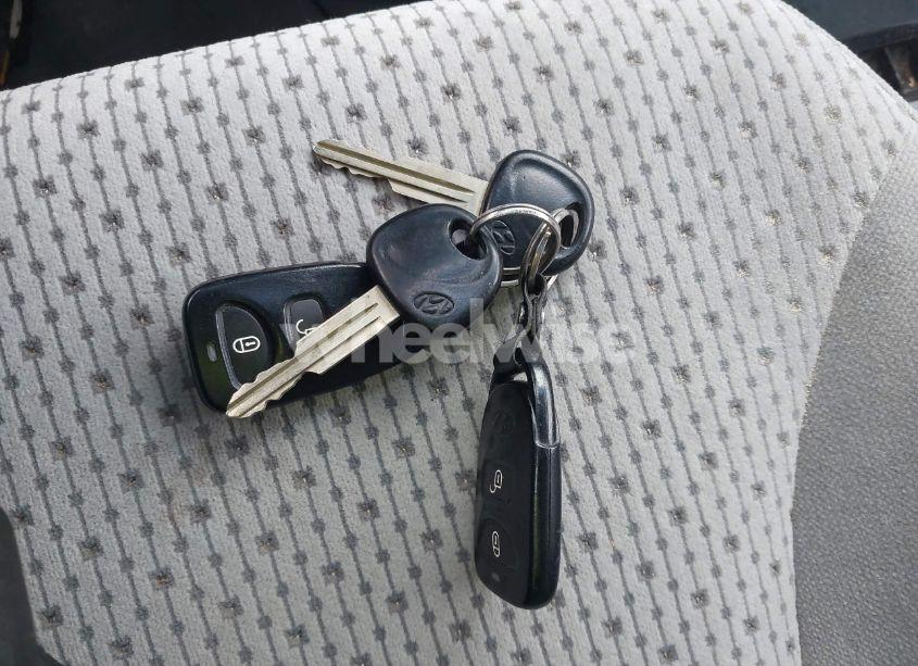 Photo 11 of 2005 Hyundai Tucson GLS/LX (VIN KM8JN12D65U085983)