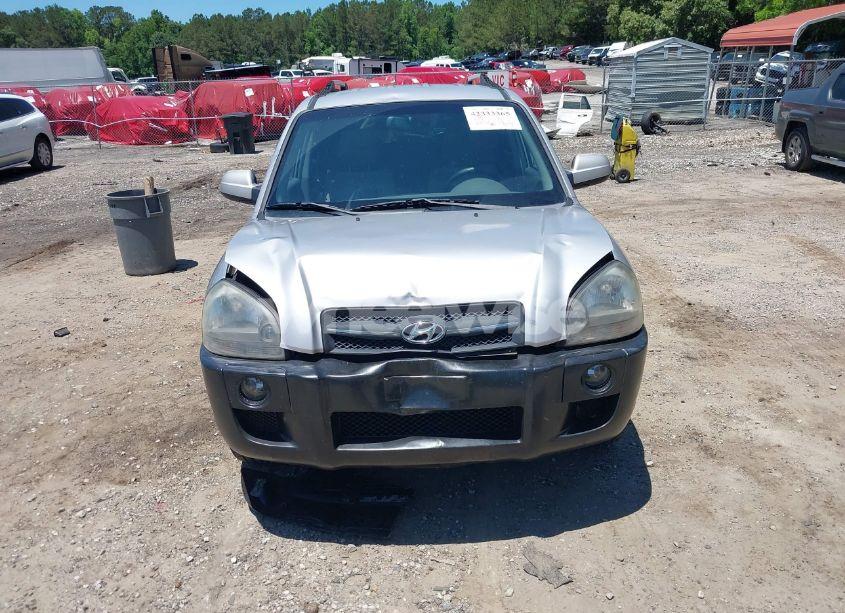 Photo 12 of 2005 Hyundai Tucson GLS/LX (VIN KM8JN12D85U084947)