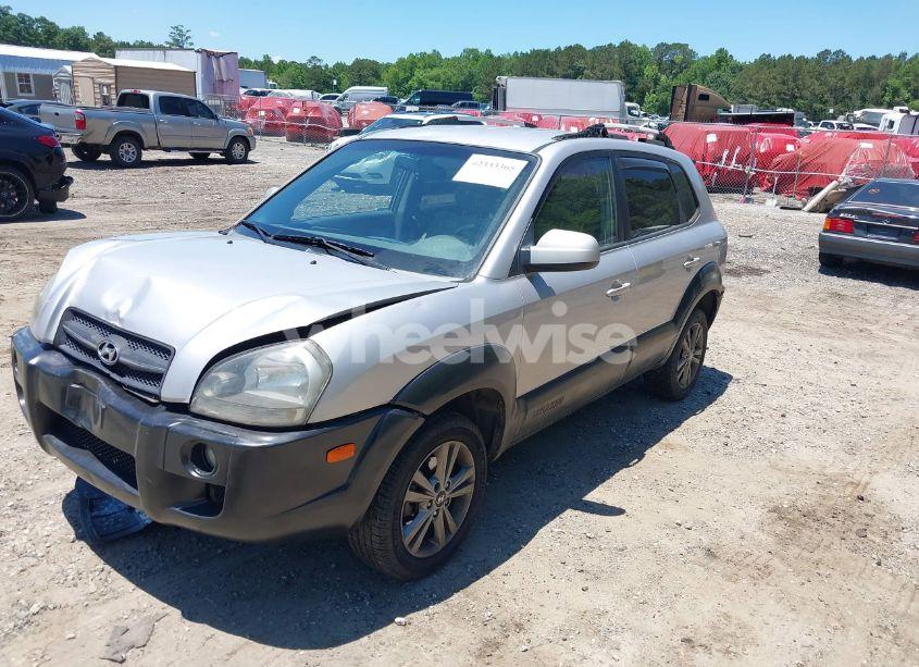 Photo 2 of 2005 Hyundai Tucson GLS/LX (VIN KM8JN12D85U084947)