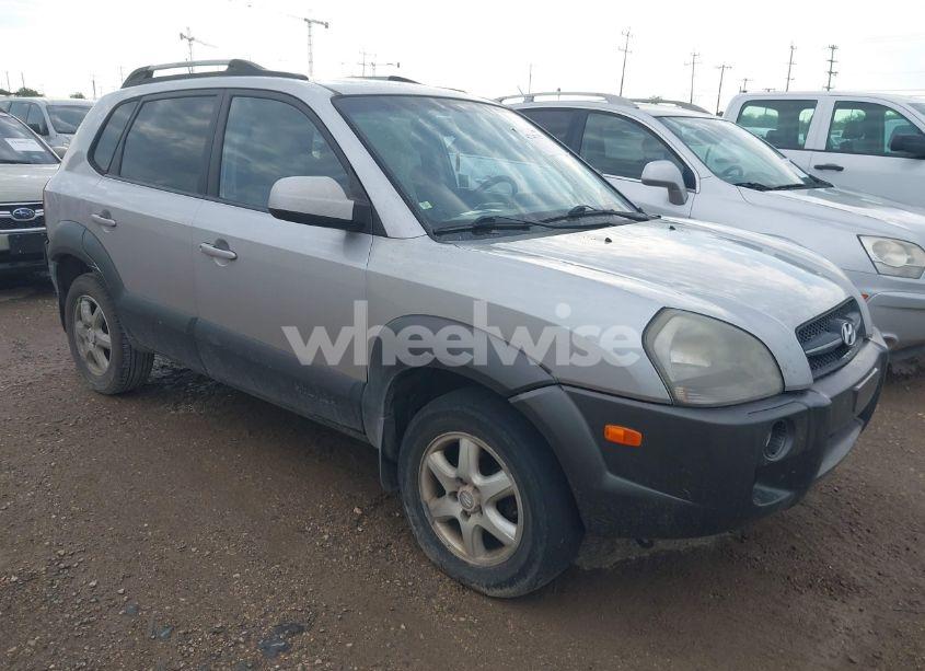 2005 Hyundai Tucson GLS/LX (VIN KM8JN12D85U190296) main photo