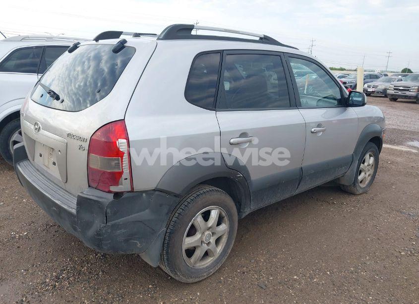 Photo 4 of 2005 Hyundai Tucson GLS/LX (VIN KM8JN12D85U190296)