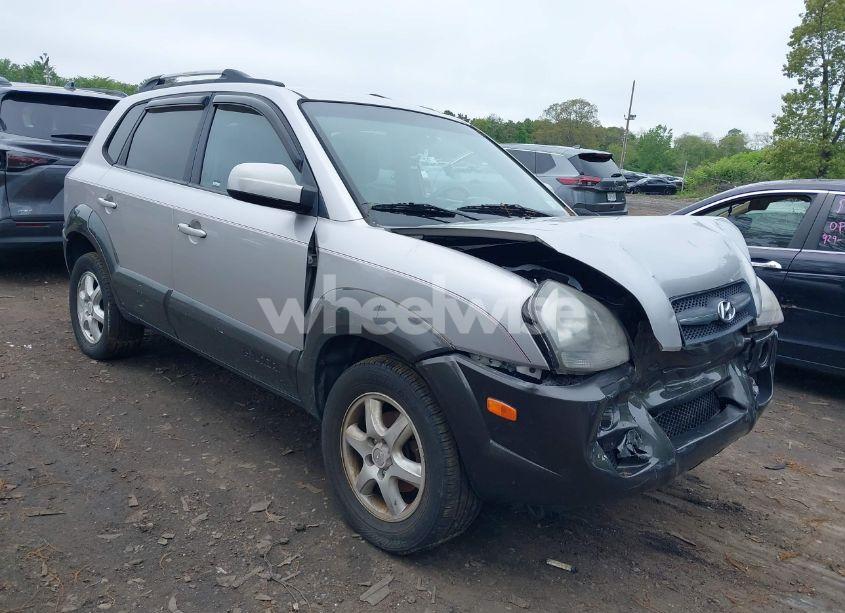 2005 Hyundai Tucson GLS/LX (VIN KM8JN12D95U088179) main photo