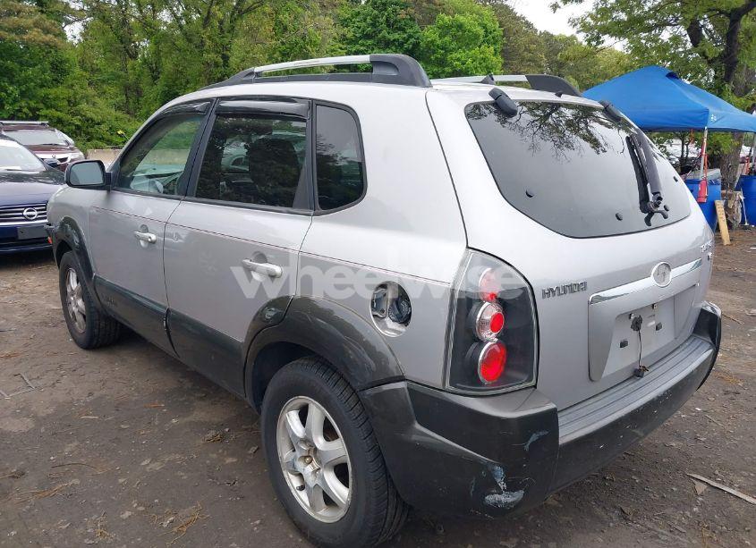 Photo 3 of 2005 Hyundai Tucson GLS/LX (VIN KM8JN12D95U088179)