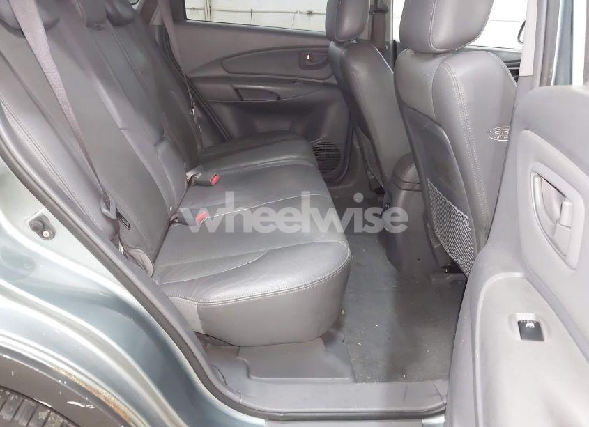 Photo 8 of 2005 Hyundai Tucson GLS/LX (VIN KM8JN72D15U136275)