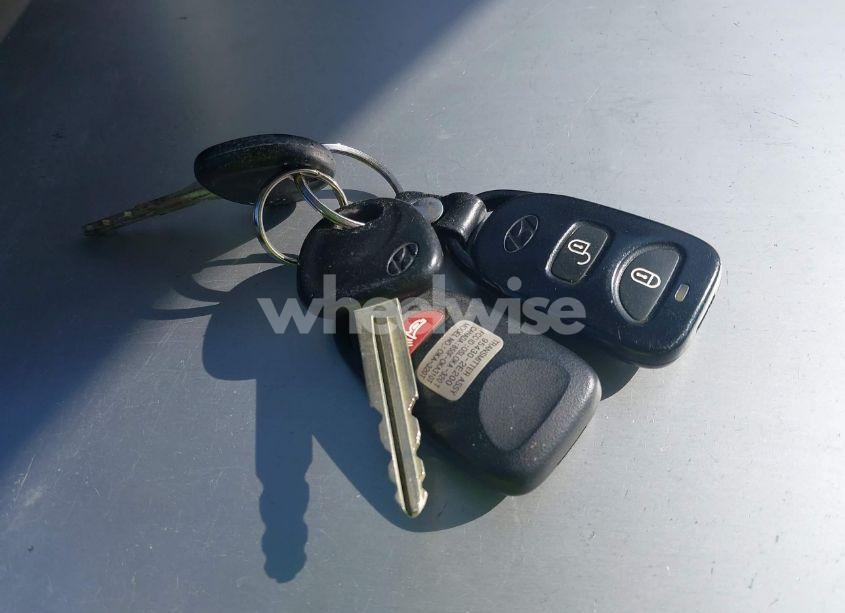 Photo 11 of 2005 Hyundai Tucson GLS/LX (VIN KM8JN72D15U148197)