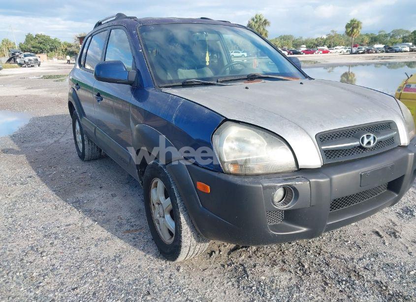 2005 Hyundai Tucson GLS/LX (VIN KM8JN72D25U062364) main photo