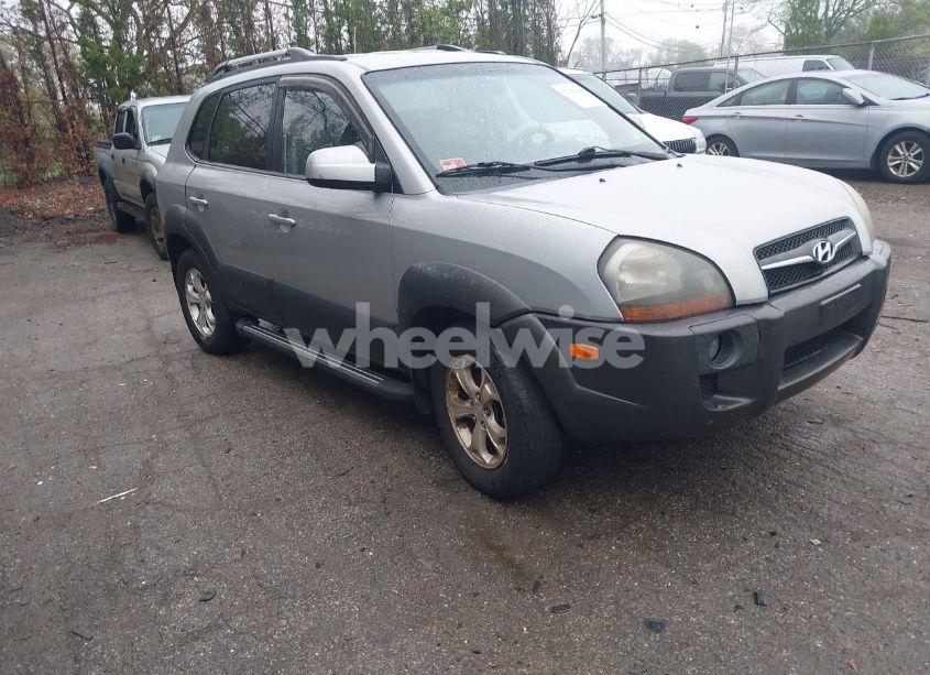 2009 Hyundai Tucson SE (VIN KM8JN72DX9U001303) main photo