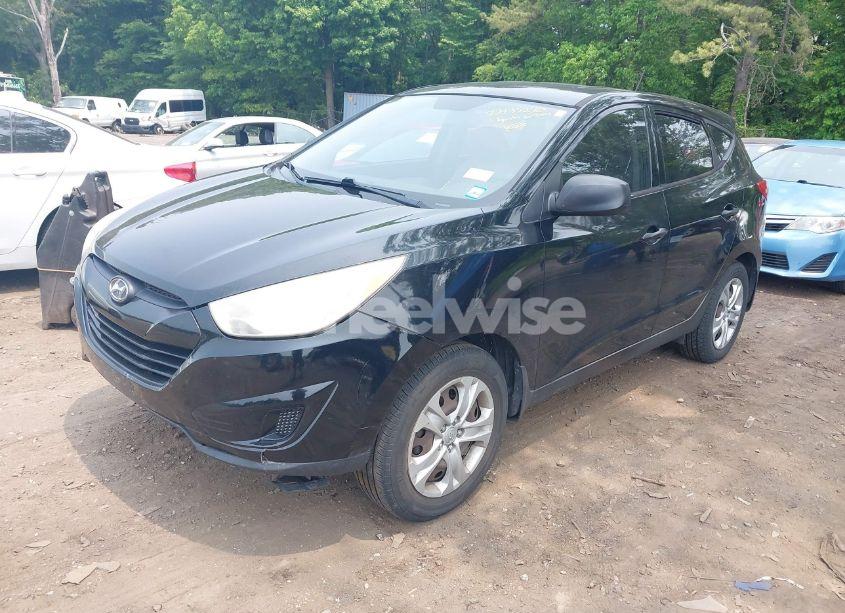 Photo 2 of 2011 Hyundai Tucson GL (VIN KM8JT3AB7BU121659)