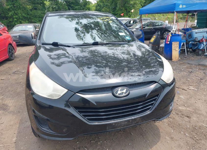 Photo 6 of 2011 Hyundai Tucson GL (VIN KM8JT3AB7BU121659)