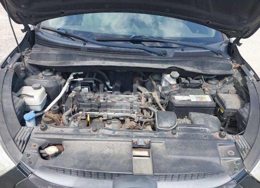 Photo 10 of 2012 Hyundai Tucson GL (VIN KM8JT3AB9CU447755)