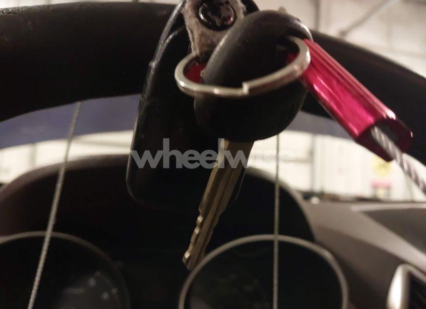 Photo 11 of 2010 Hyundai Tucson GLS (VIN KM8JT3AC1AU112379)